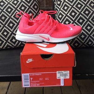 Women’s Nike Air Presto- Hyper Pink